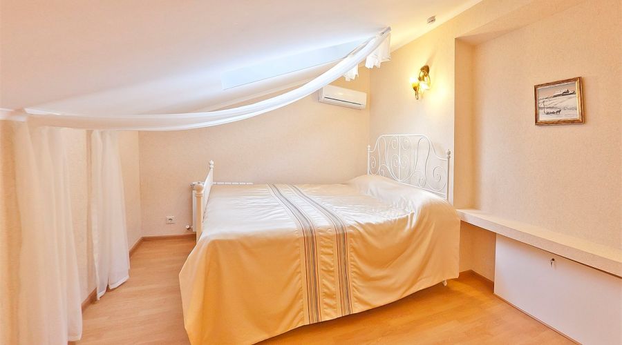 Студия 2-местная  "Малая"