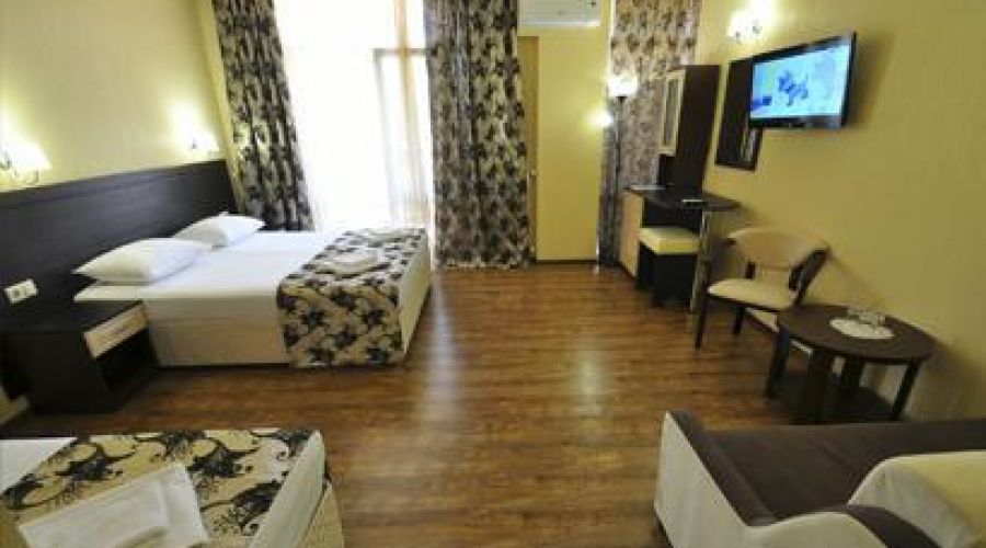 Полулюкс - 3х местный с балконом