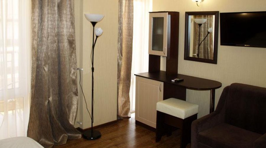 Полулюкс - 3х местный с балконом