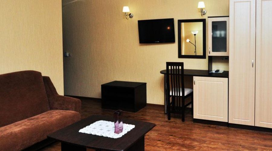 Люкс - 2х комнатный с балконом