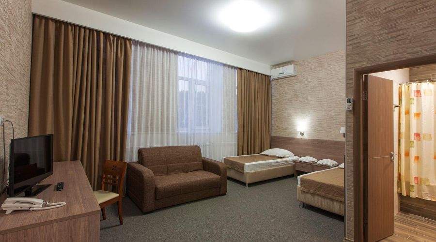 ДЖУНИОР СЮИТ