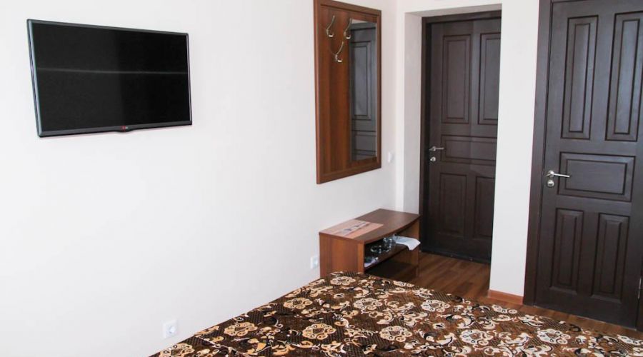 Полулюкс (двухместный и трехместный)