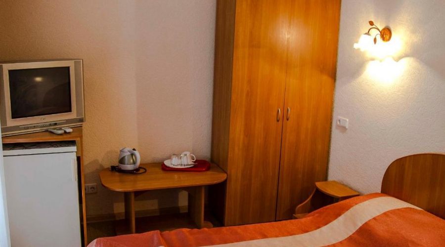 Однокомнатный двухместный 1 этаж