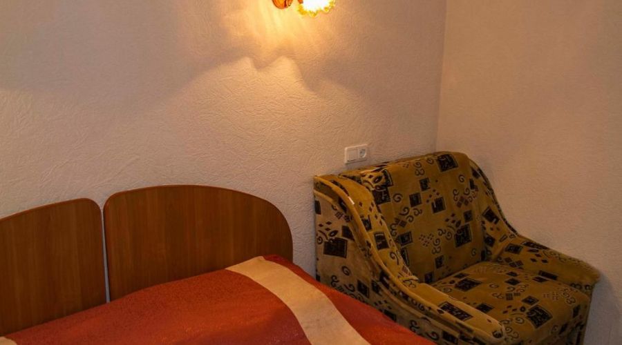 Однокомнатный двухместный 1 этаж