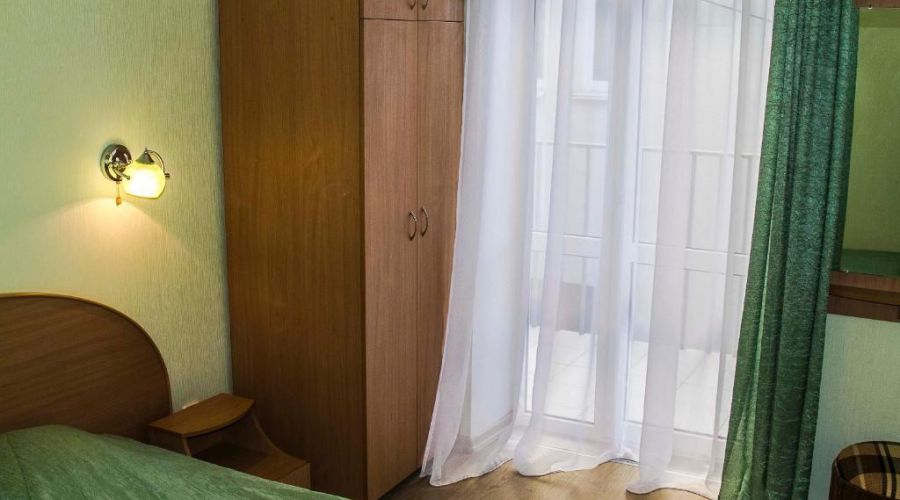 Двухкомнатный номер 1 этаж (&quot;Диана&quot;)