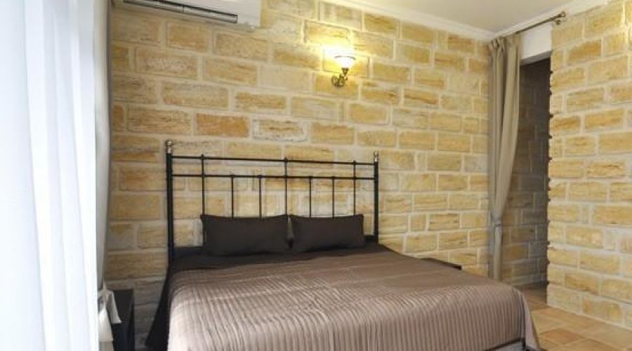 "Полулюкс" с балконом  2х-местный