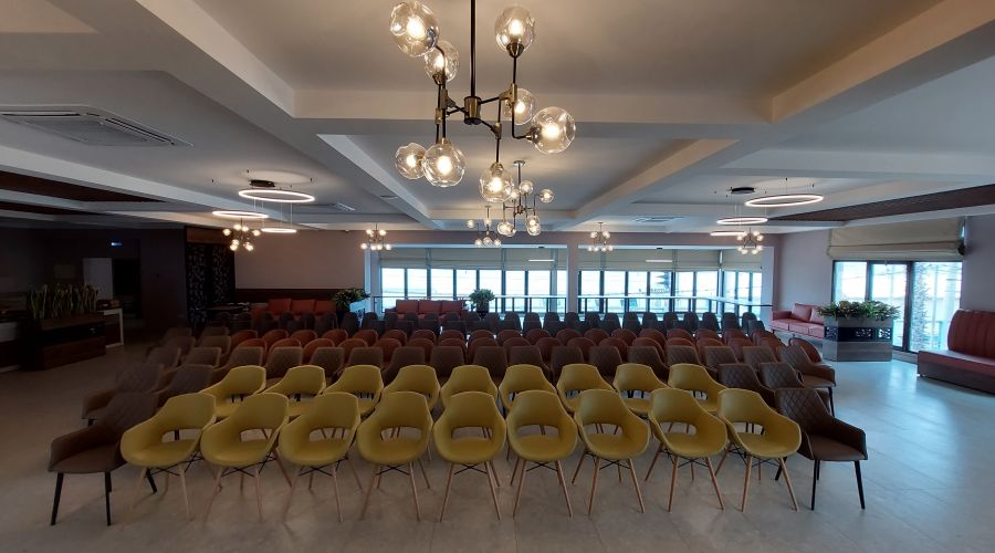 Конференц-зал