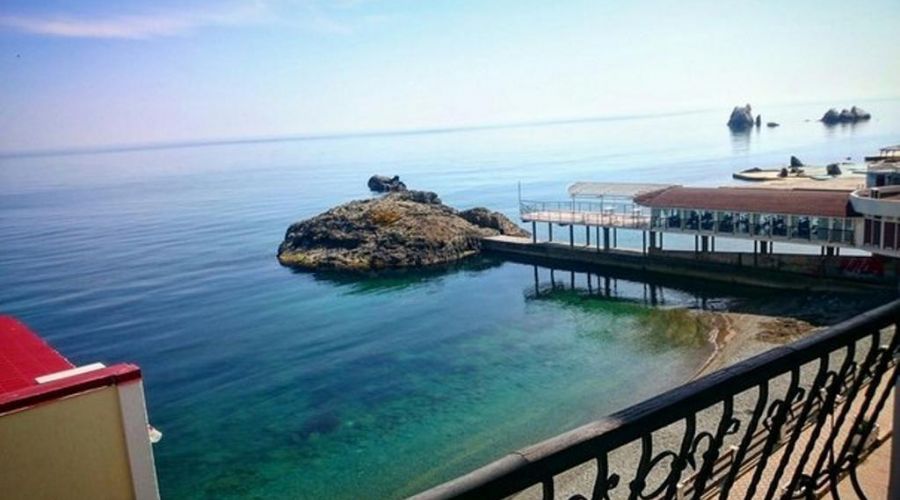 «Стандарт» с видом на море