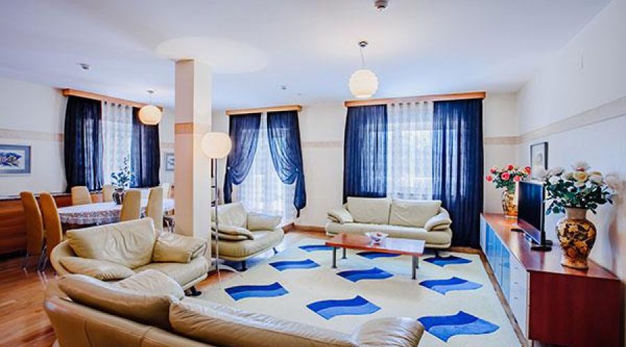 Апартаменты