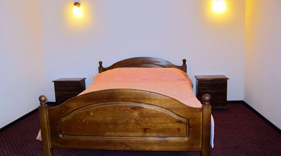 Одноместный улучшенный номер №6 (корпус №1)