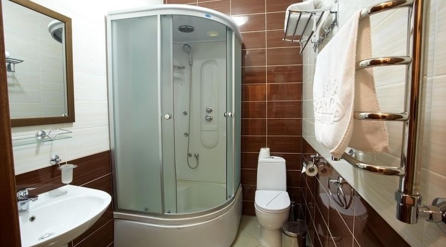 Джуниор Сюит