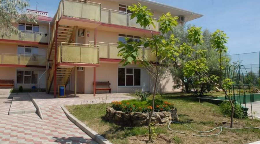 «Полулюкс»