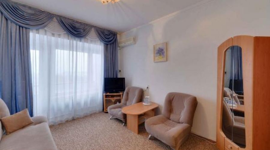 «Семейный» (комната 225)