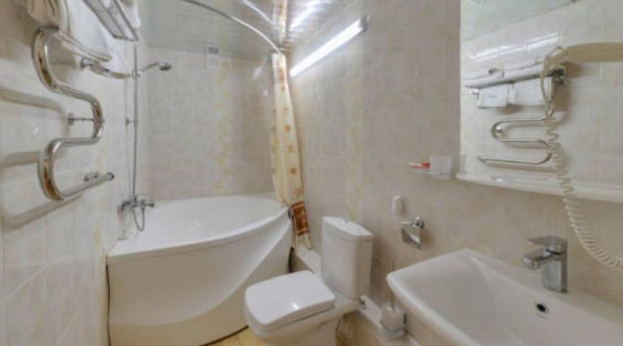 «Семейный» (комнаты 325, 425)