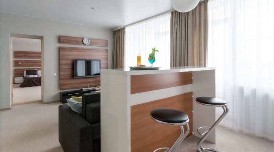 Двухкомнатный двухместный Люкс (корпус Морской)