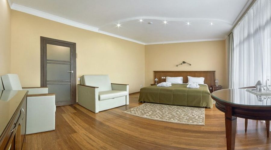 Комфорт 2-местный 1-комнатный (Джуниор Сюит)