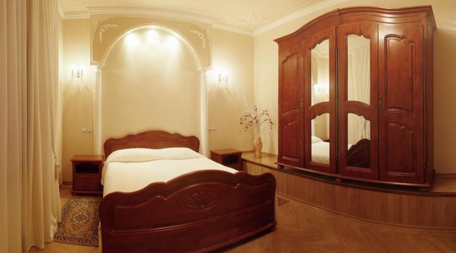 Двухуровневые апартаменты с сауной