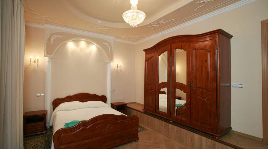 Двухуровневые апартаменты с сауной