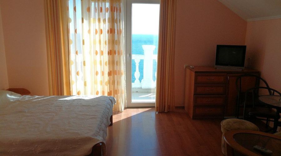 «Стандарт» с видом на море