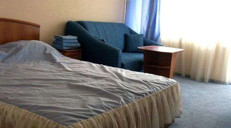 «Стандарт» с балконом (с частичным видом на море)