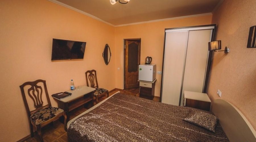 2-местный 1-комнатный &laquo;Дабл&raquo; (1,3 корпус, площадь номера 16.5 м.кв.)