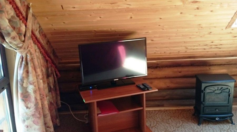 Двухместный номер в деревянном коттедже (2 этаж)