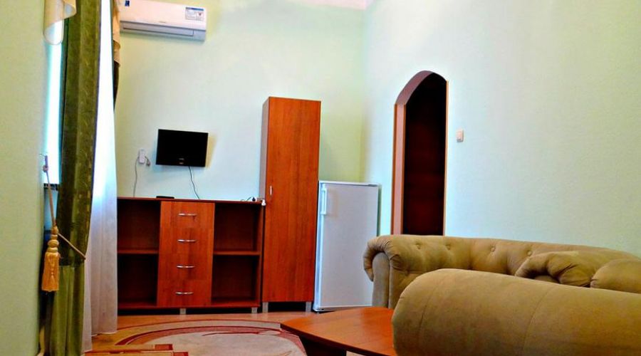 1-местный 2-комнатный Кинг Сайз Люкс (1 корпус)