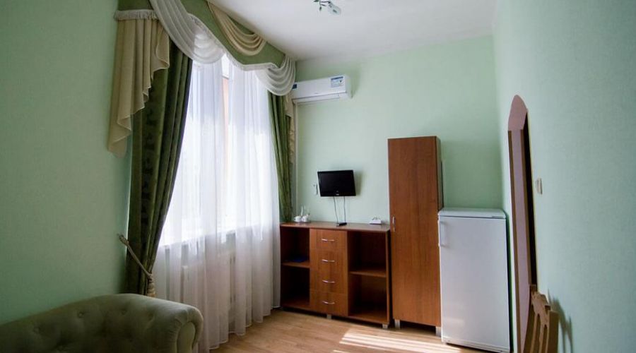 1-местный 2-комнатный Кинг Сайз Люкс (1 корпус)