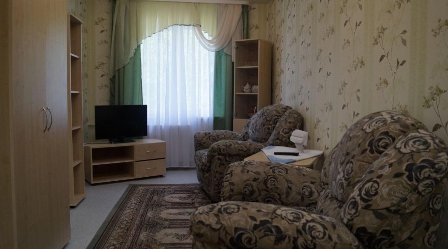 3-местный 2-комнатный