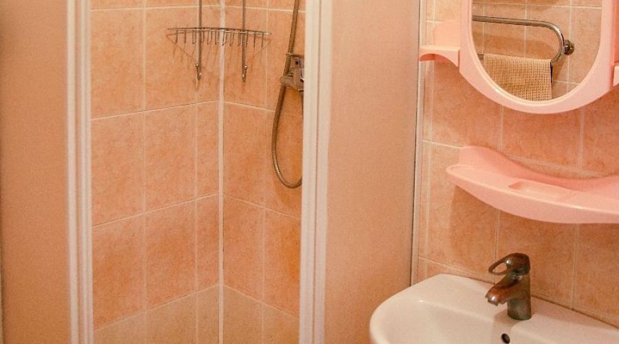 2-x местный 1 комнатный номер 1-й категории