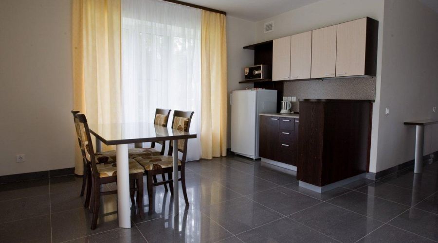 Коттедж двухэтажный (гостевой домик)