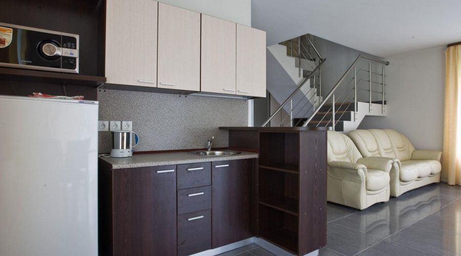 Коттедж двухэтажный (гостевой домик)