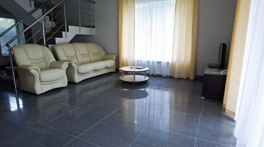 Коттедж двухэтажный (гостевой домик)