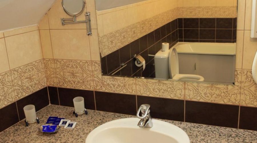 Коттедж двухэтажный (гостевой домик)