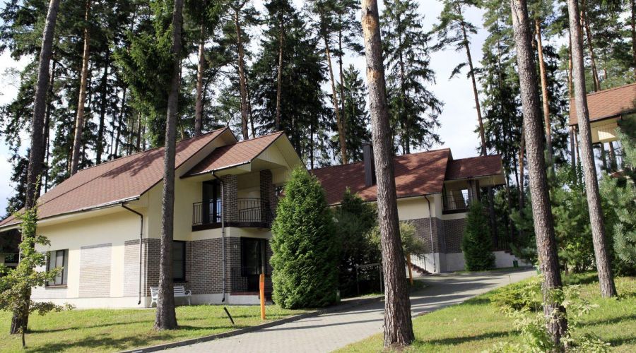 Коттедж двухэтажный (гостевой домик)