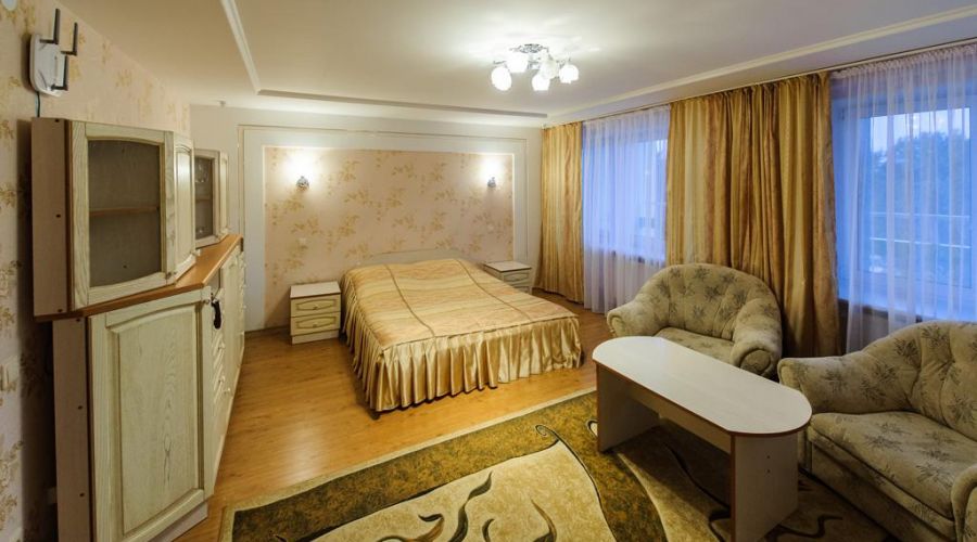 &quot;Люкс&quot; (основной корпус)