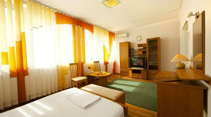 1-комнатный 1-2 местный "Студия" 1 корпус