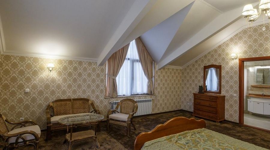 Сюит 2-местный 3-комнатный (корпус №2)