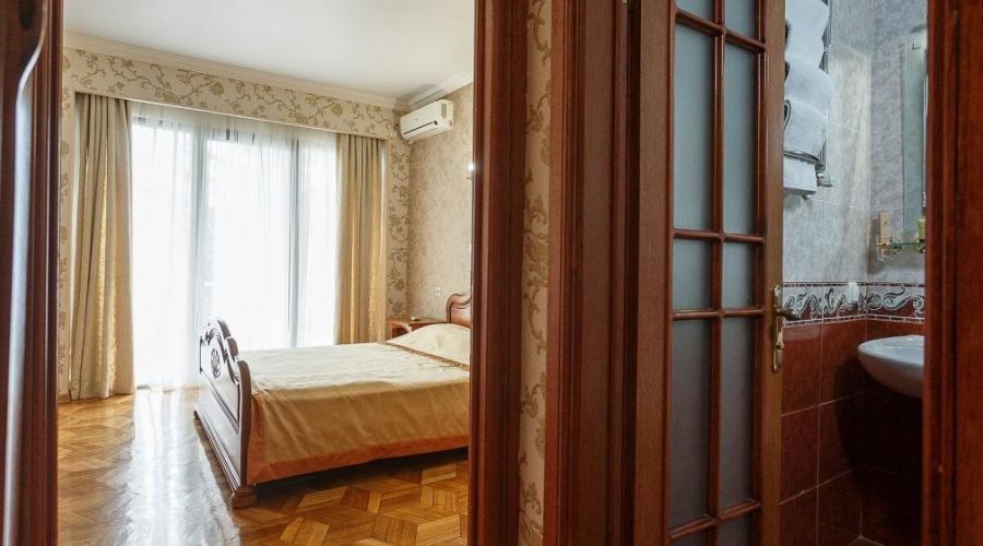 Люкс 2-местный 2-комнатный (корпус №2)