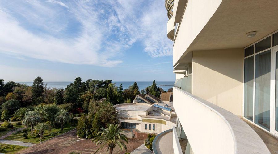 «Люкс» трехкомнатный