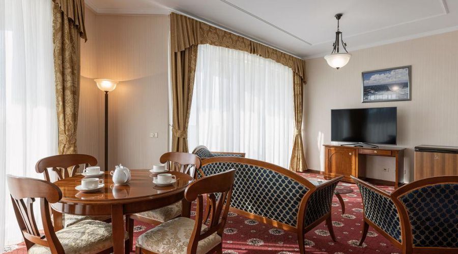 «Люкс» трехкомнатный