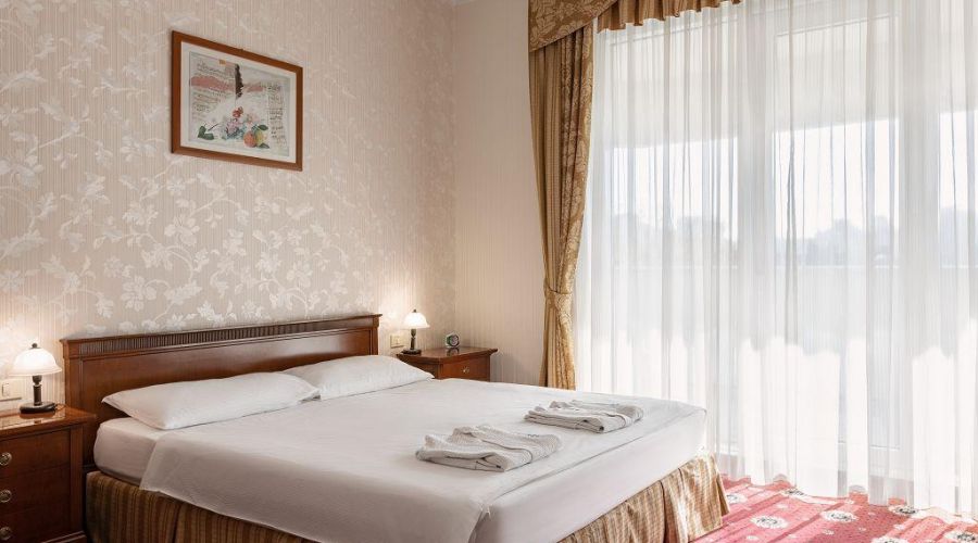 «Люкс» трехкомнатный