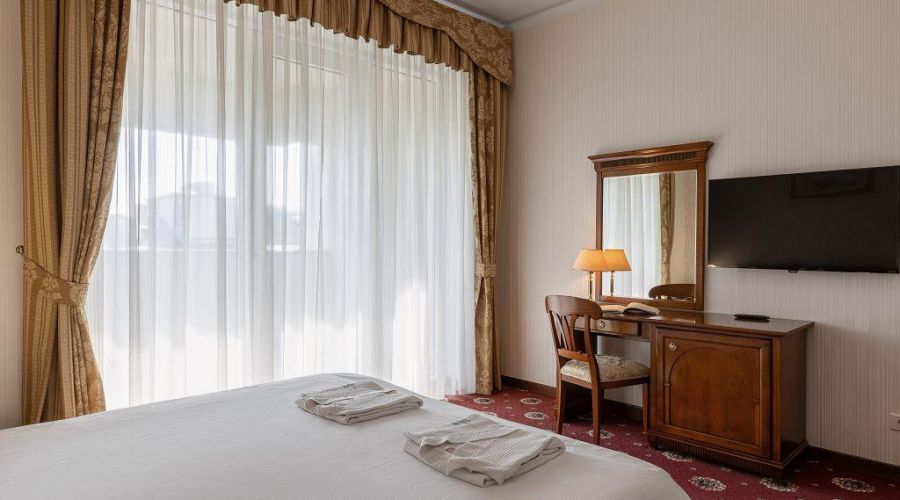 «Люкс» трехкомнатный