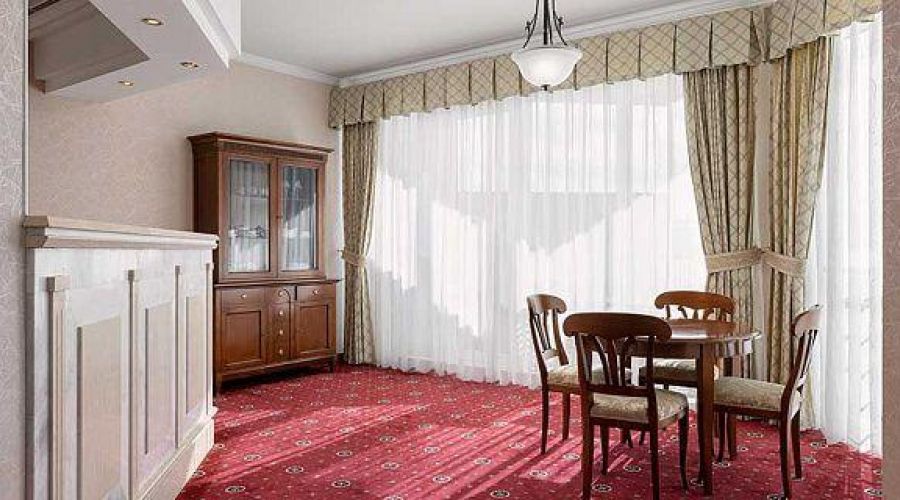 «Апартамент» трехкомнатный №708