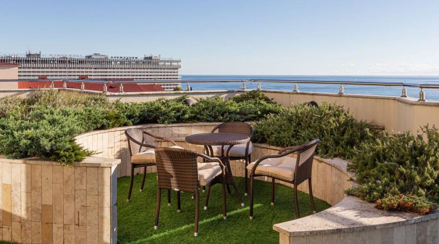 «Апартамент» трехкомнатный №802