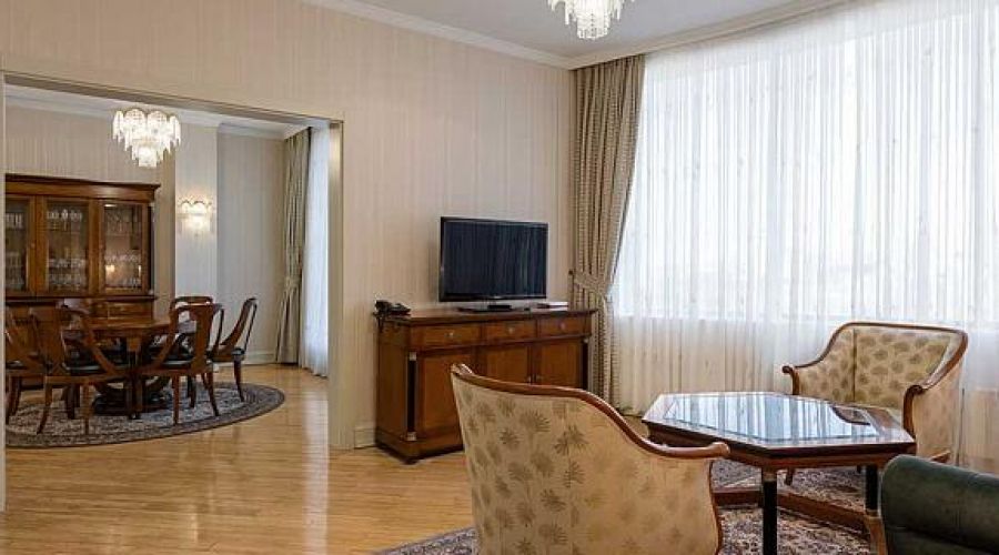 «Апартамент» трехкомнатный №803