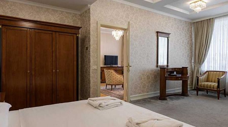 «Апартамент» трехкомнатный №803