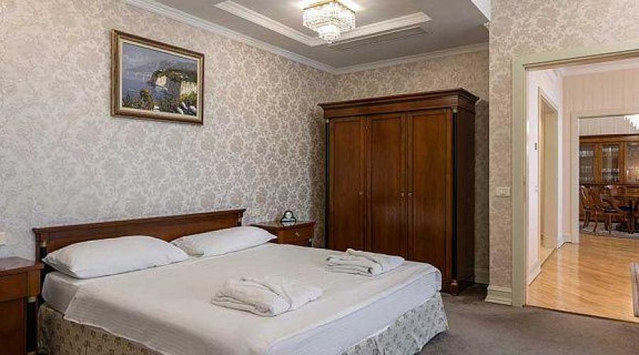 «Апартамент» трехкомнатный №803