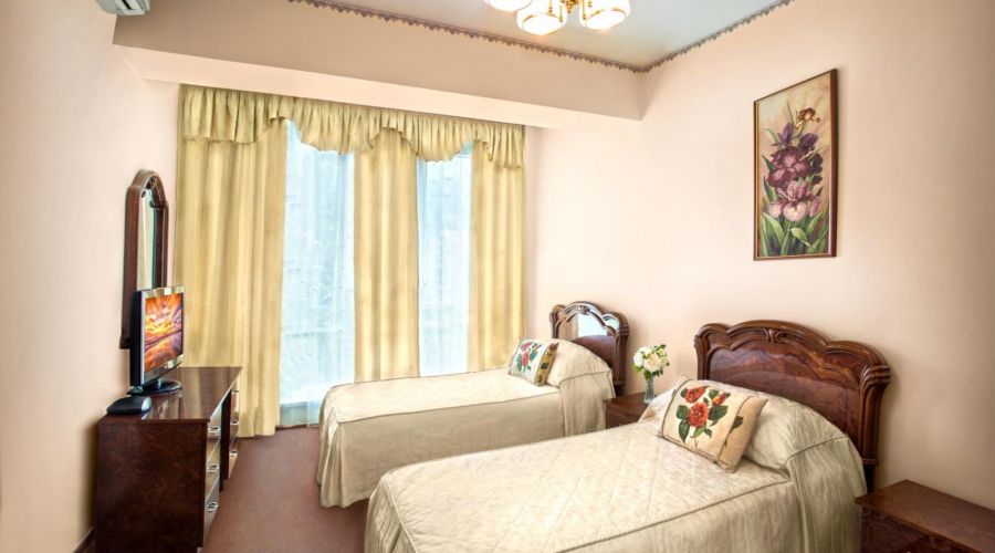 Комфорт двухкомнатный двухместный (восьмой корпус)