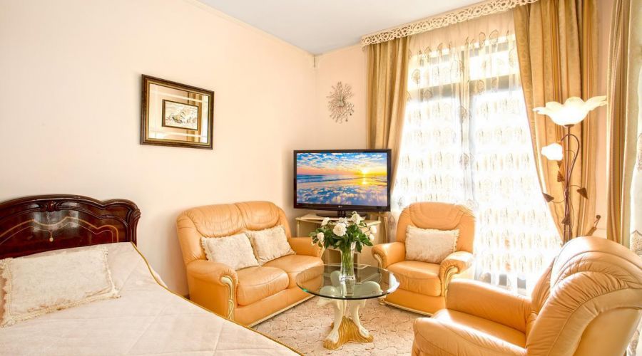 Люкс двухместный двухкомнатный без балкона (второй объект)